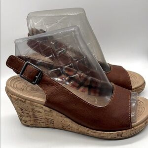 Crocs A-Leigh Leather & Cork Wedge Sandals brown Sz 6